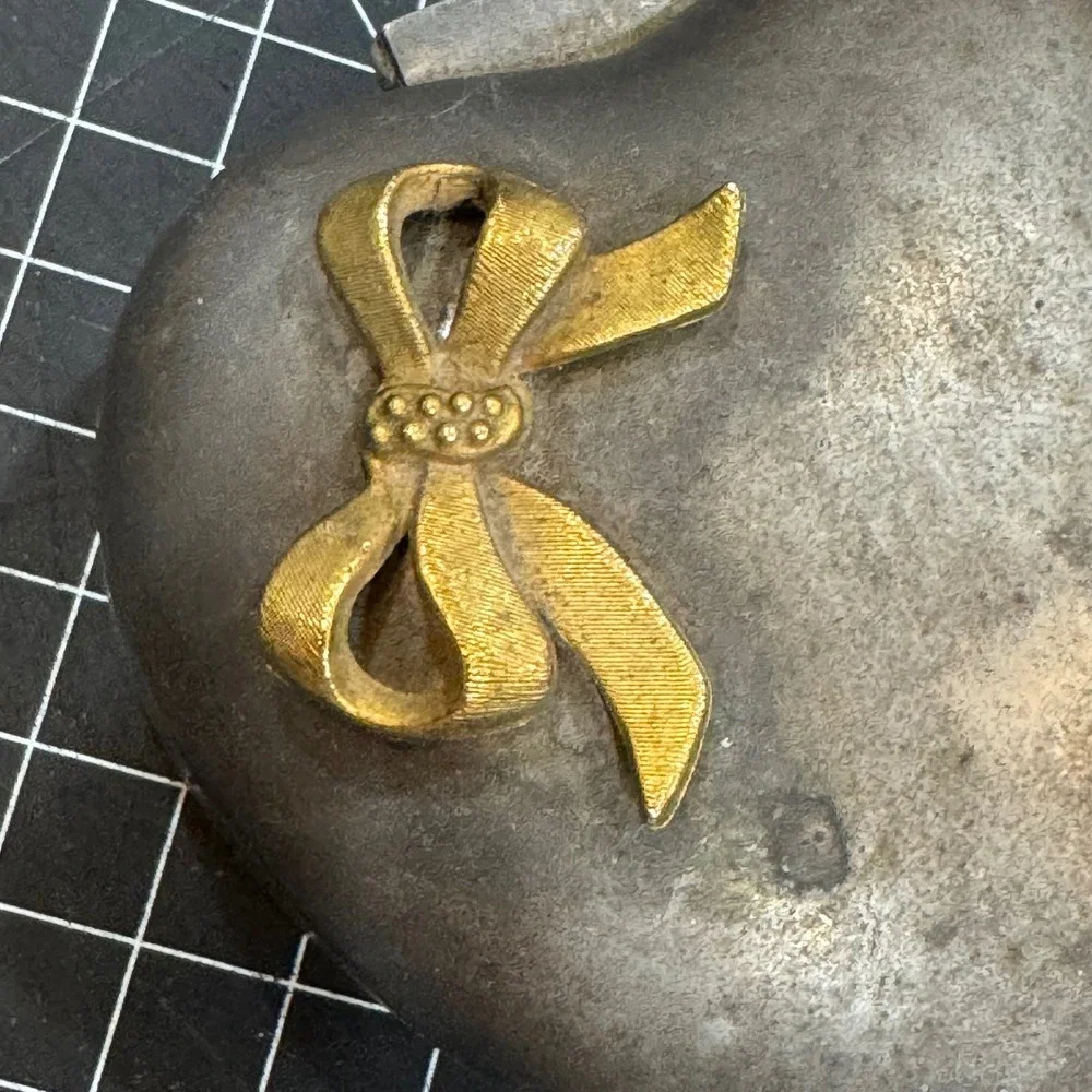 N/A vintage heart